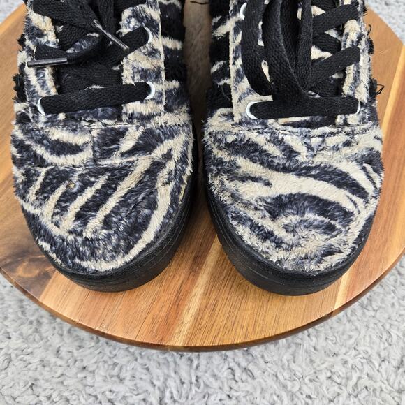 Adidas JS Jeremy Scott Men 9 Zebra Black White Casual Lifestyle High Top Sneaker - Picture 6 of 15